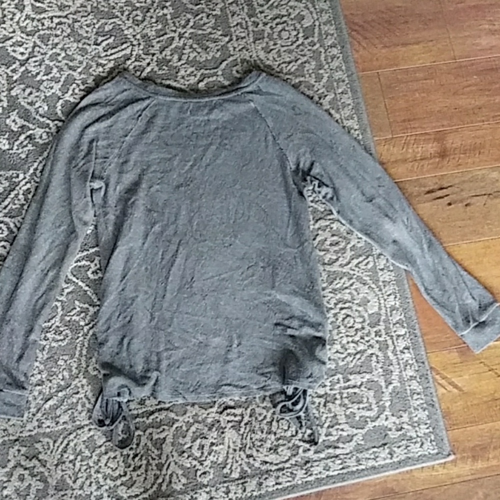 Sweater - Picture 4 of 4